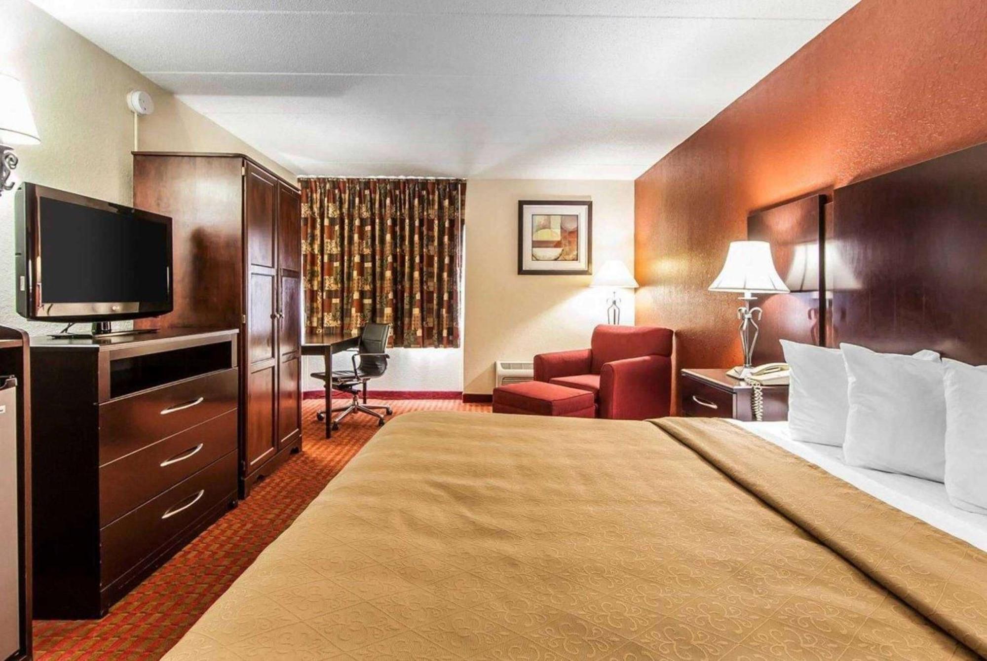 Wingate By Wyndham Marietta Conference Center Ohio Hotel Exterior photo
